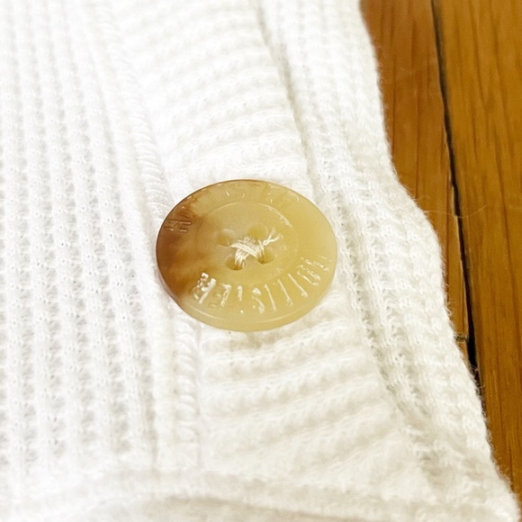 Holister long sleeve top white XS - Picture 6 of 8